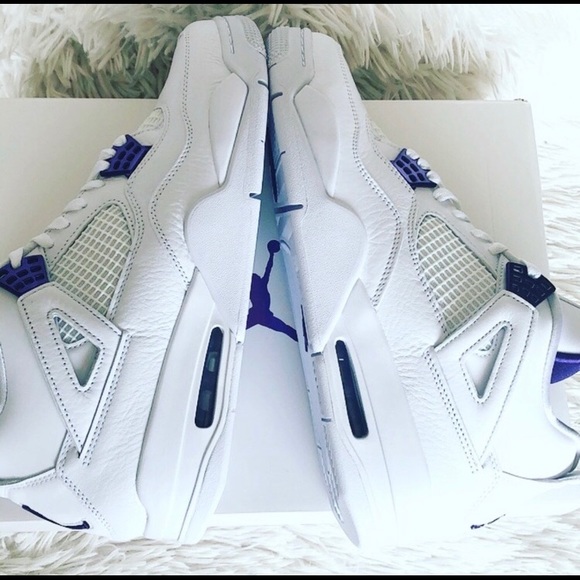 ‼️SOLD‼️ NIKE AIR JORDAN 4 RETRO SNEAKERS - Picture 7 of 11